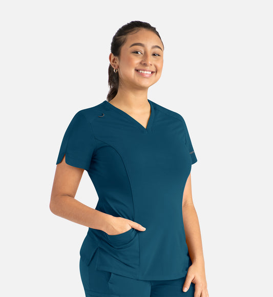 20302 Women’s Curved V-Neck Top