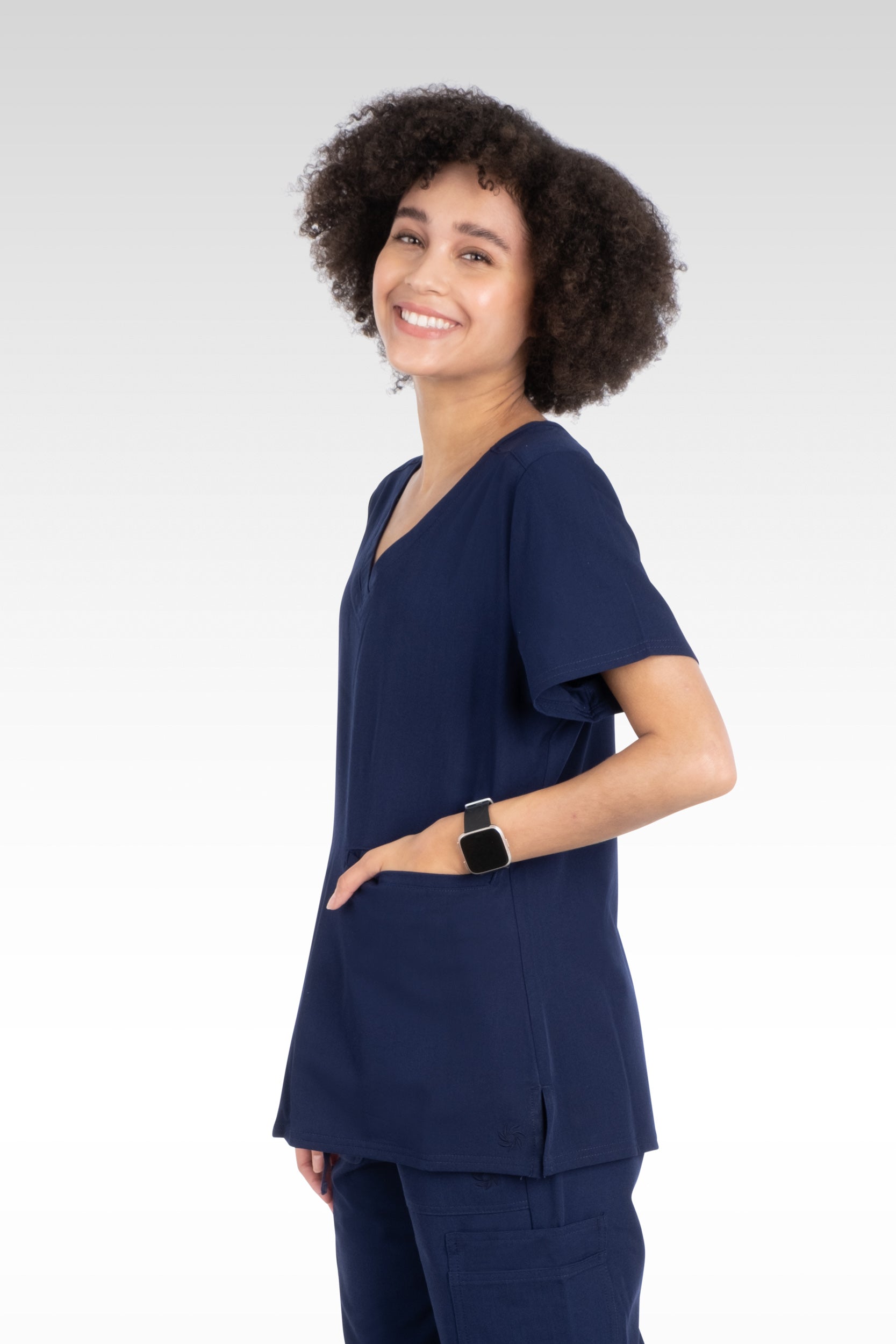 Nile Womens Top Rounded V-Neck with 4 Pockets (94002)