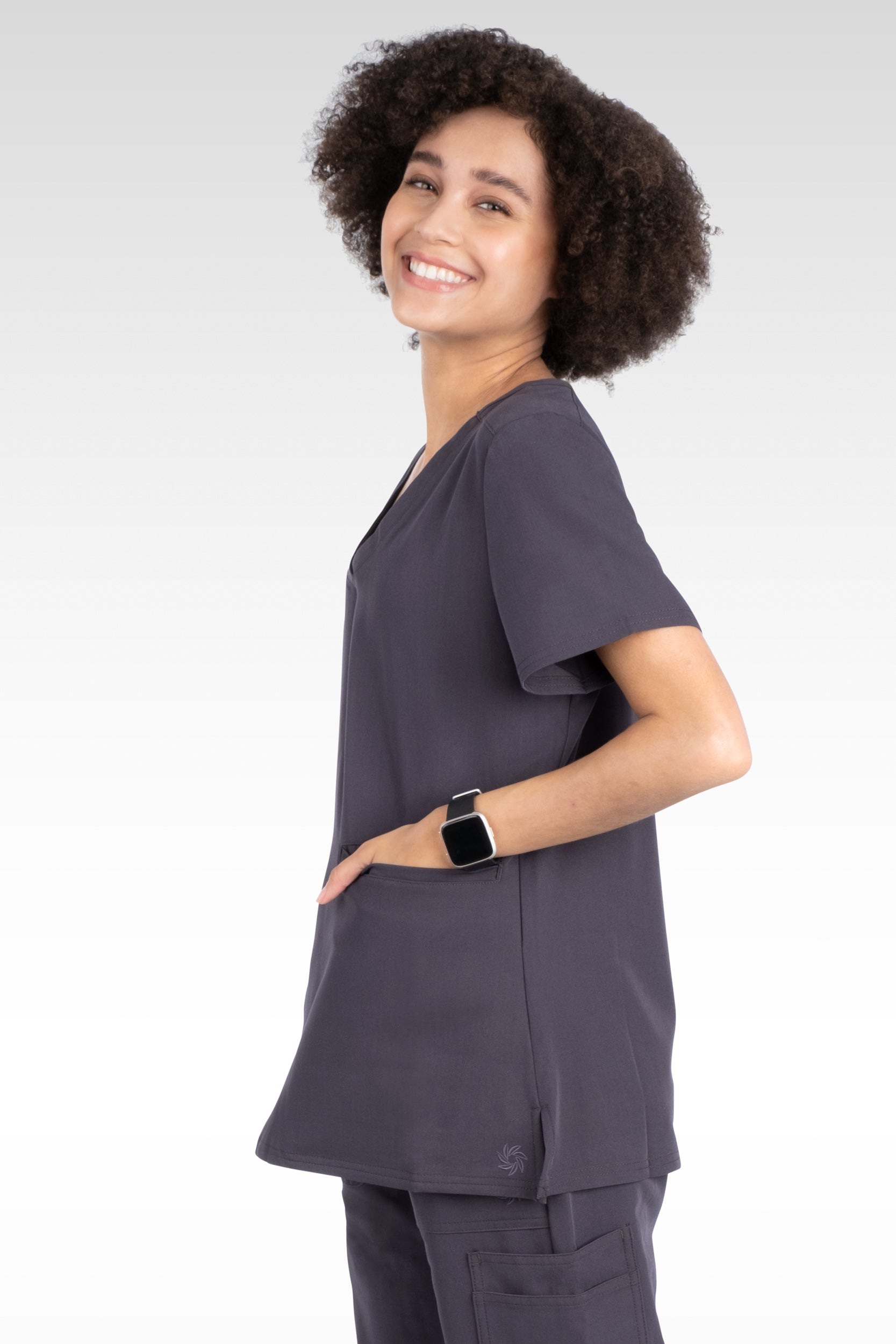 Nile Womens Top Rounded V-Neck with 4 Pockets (94002)